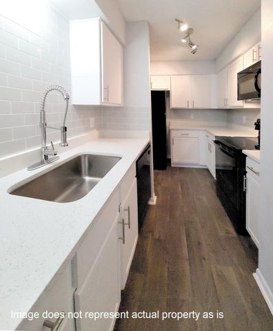1903-S14 Place Rebecca Lane, Houston, TX 77090