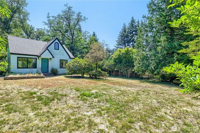 7637 NE 165th Street, Kenmore, WA 98028