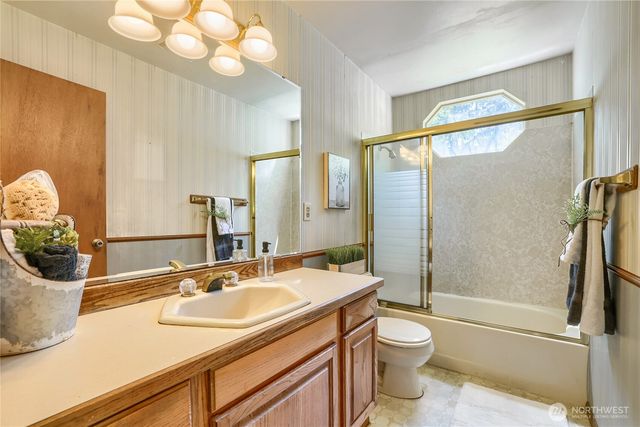 7637 NE 165th Street, Kenmore, WA 98028