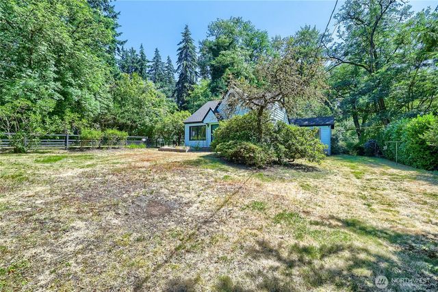 7637 NE 165th Street, Kenmore, WA 98028