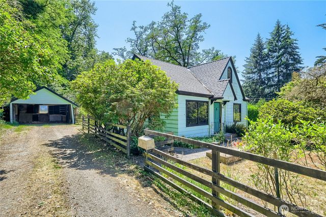 7637 NE 165th Street, Kenmore, WA 98028