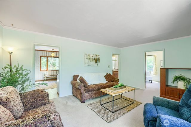 7637 NE 165th Street, Kenmore, WA 98028