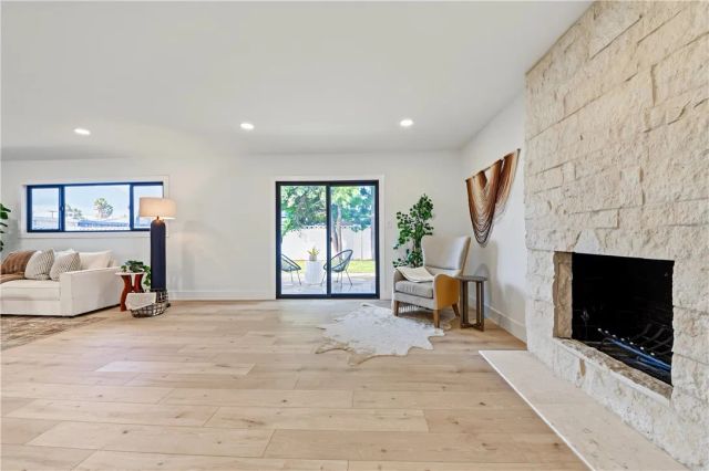 8561 Donald Circle, Huntington Beach, CA 92647