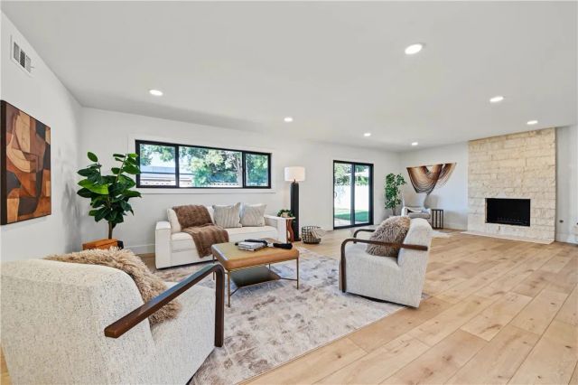 8561 Donald Circle, Huntington Beach, CA 92647
