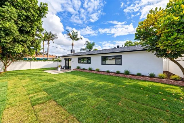 8561 Donald Circle, Huntington Beach, CA 92647