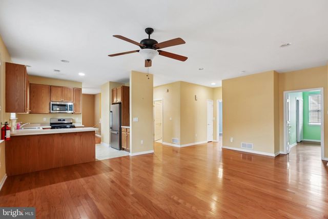 18 DAFFODIL DR, Little Egg Harbor Twp, NJ 08087