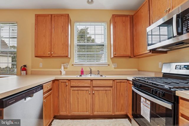 18 DAFFODIL DR, Little Egg Harbor Twp, NJ 08087