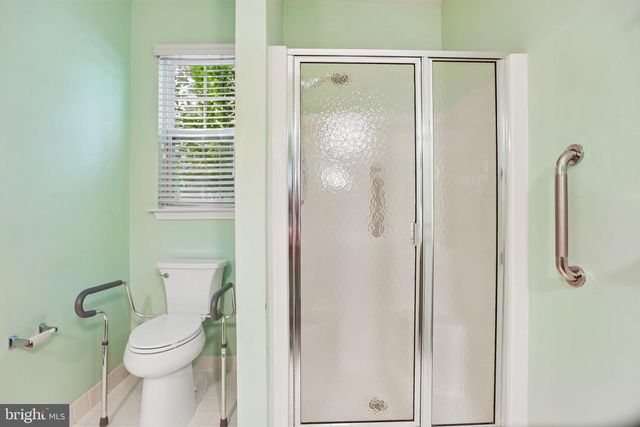 18 DAFFODIL DR, Little Egg Harbor Twp, NJ 08087