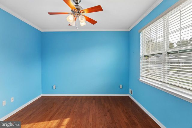18 DAFFODIL DR, Little Egg Harbor Twp, NJ 08087