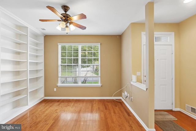 18 DAFFODIL DR, Little Egg Harbor Twp, NJ 08087