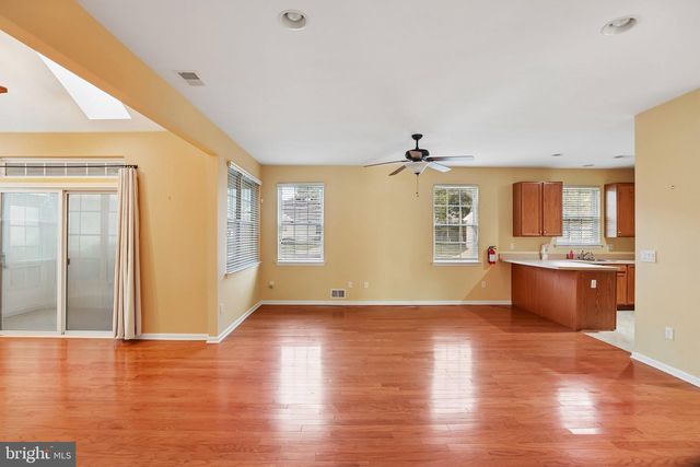 18 DAFFODIL DR, Little Egg Harbor Twp, NJ 08087