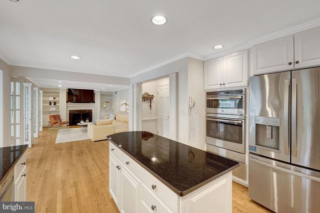 911 RAIL CT, Mclean, VA 22102