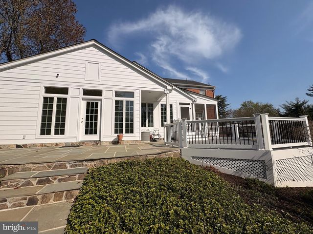 911 RAIL CT, Mclean, VA 22102