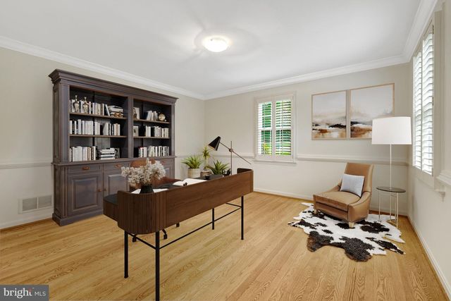 911 RAIL CT, Mclean, VA 22102