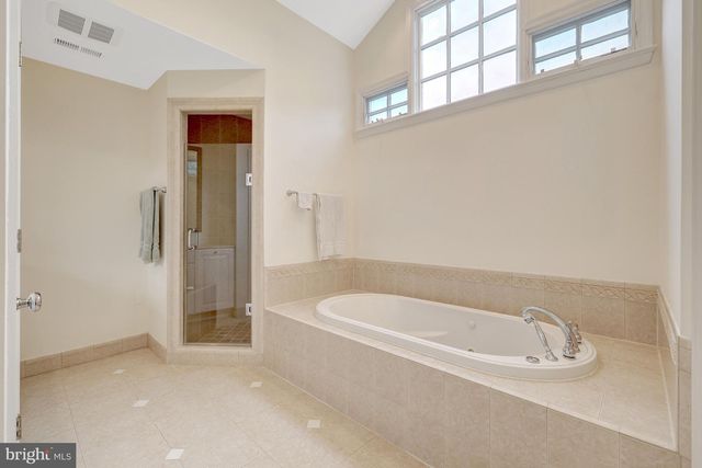 911 RAIL CT, Mclean, VA 22102