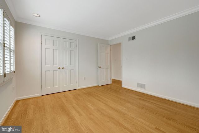 911 RAIL CT, Mclean, VA 22102