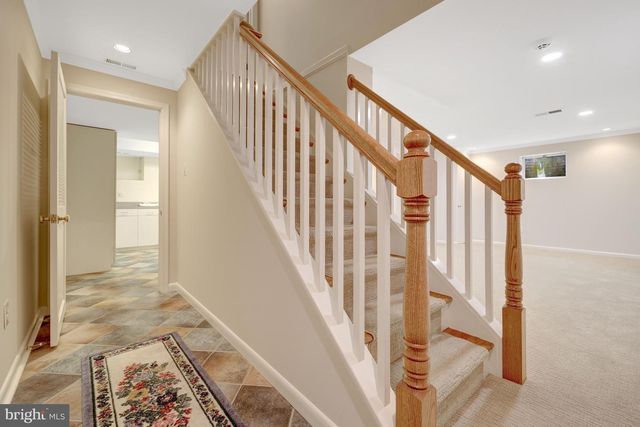 911 RAIL CT, Mclean, VA 22102