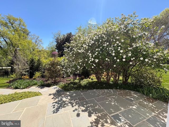 911 RAIL CT, Mclean, VA 22102