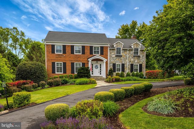 911 RAIL CT, Mclean, VA 22102