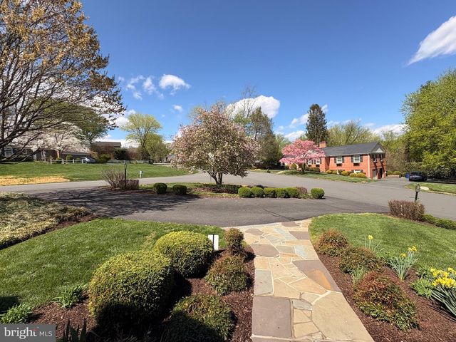 911 RAIL CT, Mclean, VA 22102