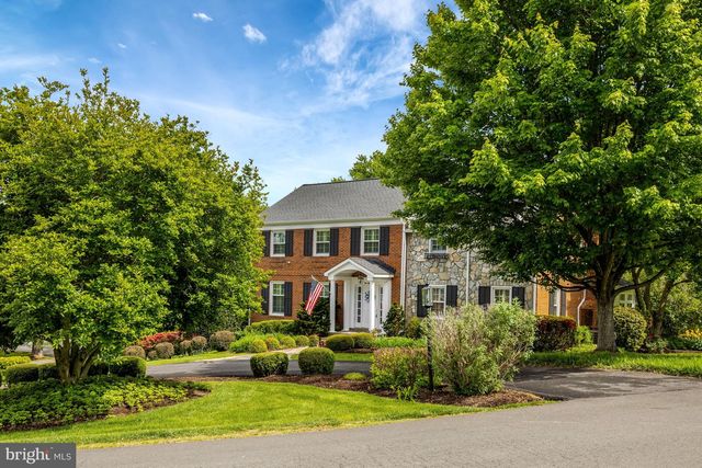 911 RAIL CT, Mclean, VA 22102