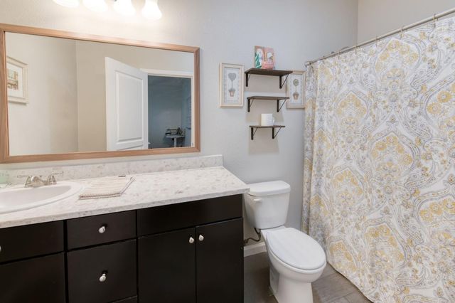 1148 S Filbert Avenue, Fresno, CA 93727