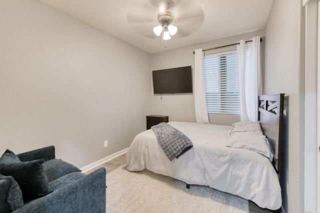 1148 S Filbert Avenue, Fresno, CA 93727