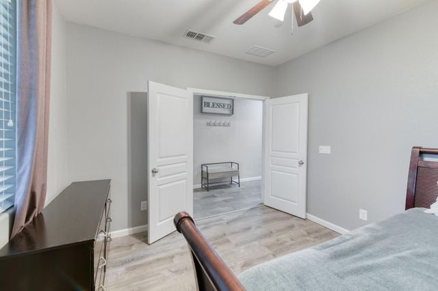 1148 S Filbert Avenue, Fresno, CA 93727