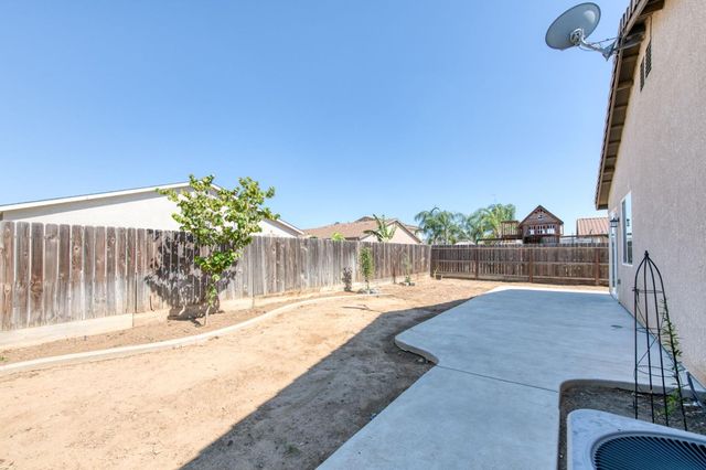 1148 S Filbert Avenue, Fresno, CA 93727