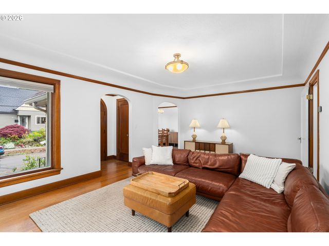 4010 Ne KLICKITAT St, Portland, OR 97212