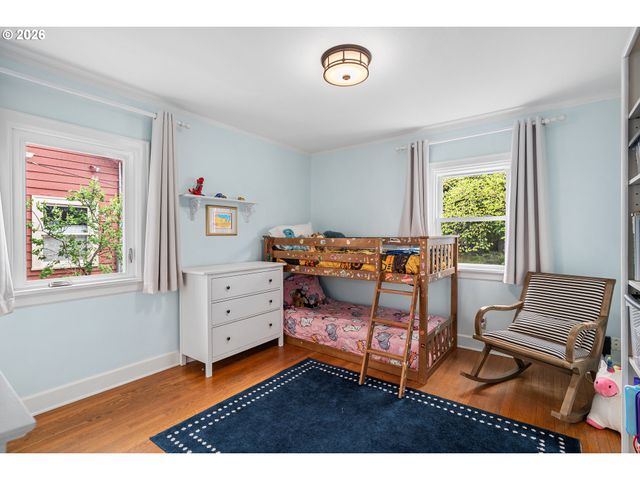 4010 Ne KLICKITAT St, Portland, OR 97212