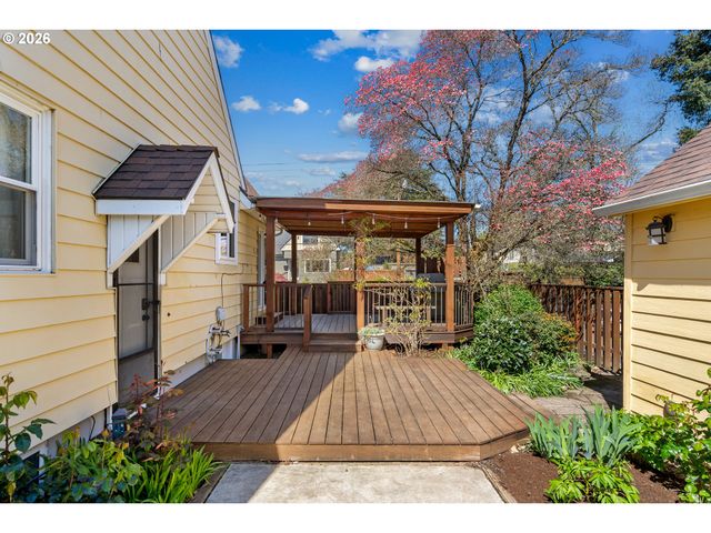 4010 Ne KLICKITAT St, Portland, OR 97212