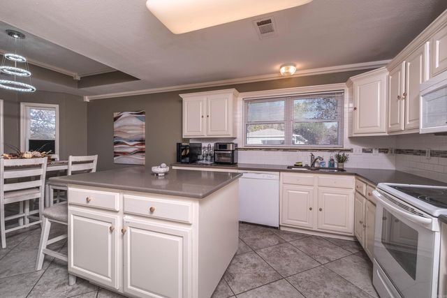 6905 Woodmist Drive, North Little Rock, AR 72118