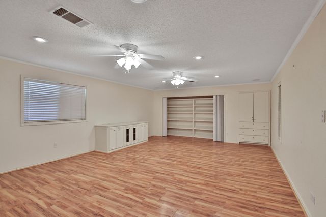 5013 57th Street, Lubbock, TX 79414
