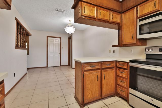 5013 57th Street, Lubbock, TX 79414