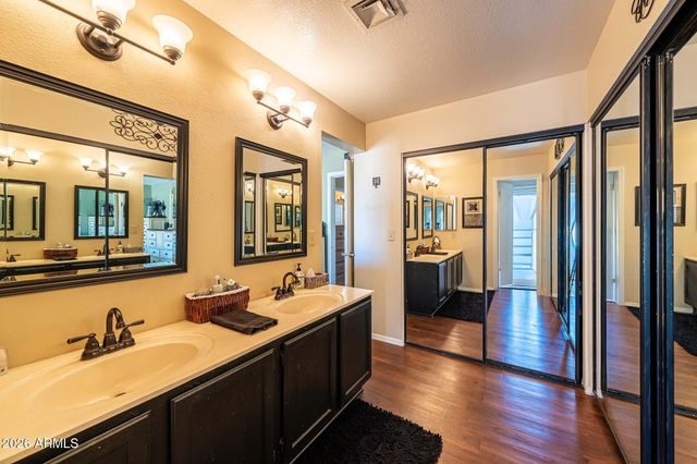 9126 W PORT ROYALE Lane, Peoria, AZ 85381