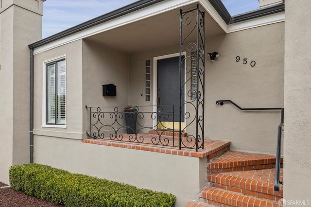 950 Eucalyptus Drive, San Francisco, CA 94132