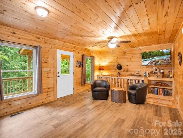 344 Wolf Trail, Lake Lure, NC 28746