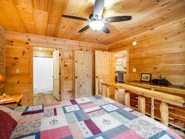 344 Wolf Trail, Lake Lure, NC 28746