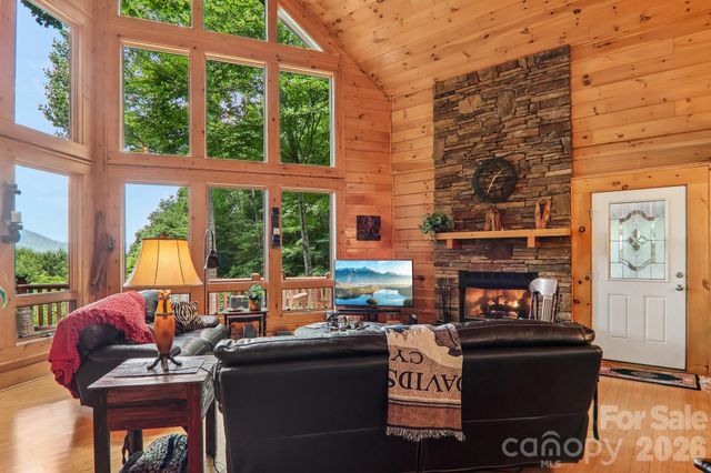 157 Kanusati Trail, Maggie Valley, NC 28751
