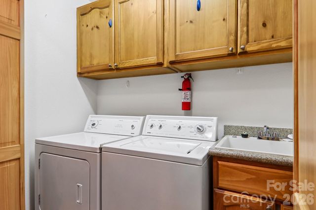 157 Kanusati Trail, Maggie Valley, NC 28751