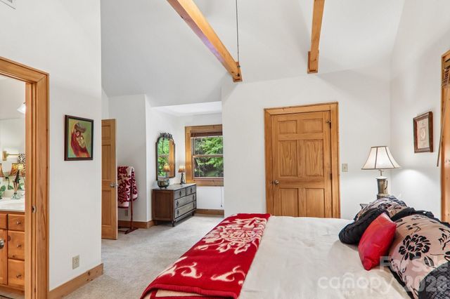 157 Kanusati Trail, Maggie Valley, NC 28751
