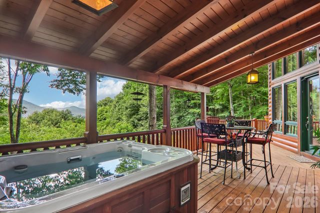 157 Kanusati Trail, Maggie Valley, NC 28751