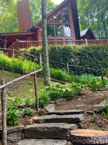 157 Kanusati Trail, Maggie Valley, NC 28751