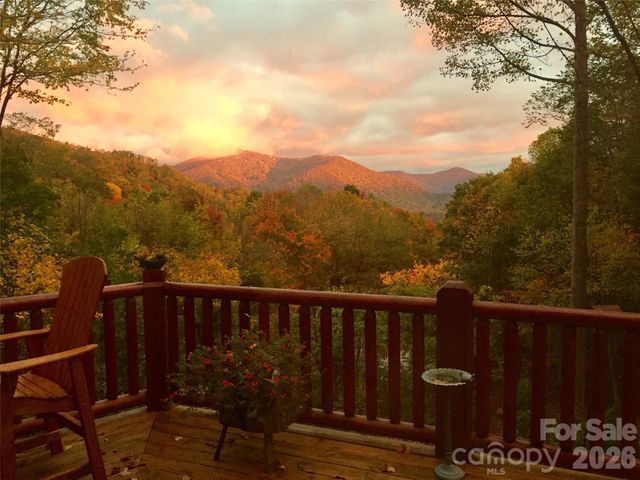 157 Kanusati Trail, Maggie Valley, NC 28751