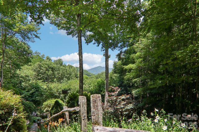 157 Kanusati Trail, Maggie Valley, NC 28751