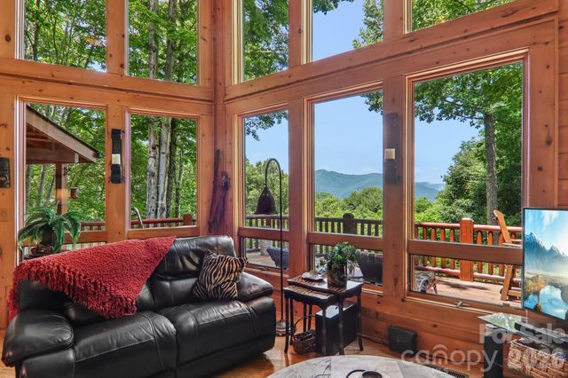 157 Kanusati Trail, Maggie Valley, NC 28751