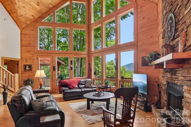 157 Kanusati Trail, Maggie Valley, NC 28751