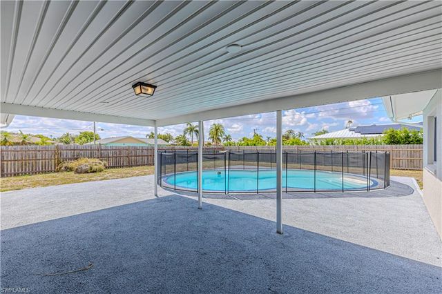 928 35th ST, Cape Coral, FL 33904