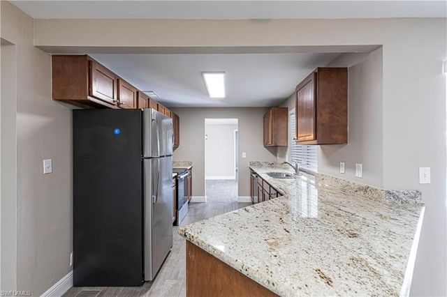 928 35th ST, Cape Coral, FL 33904
